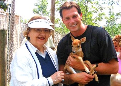 Heartwood Senior Living : Feeding Newborn Deer At Zoo